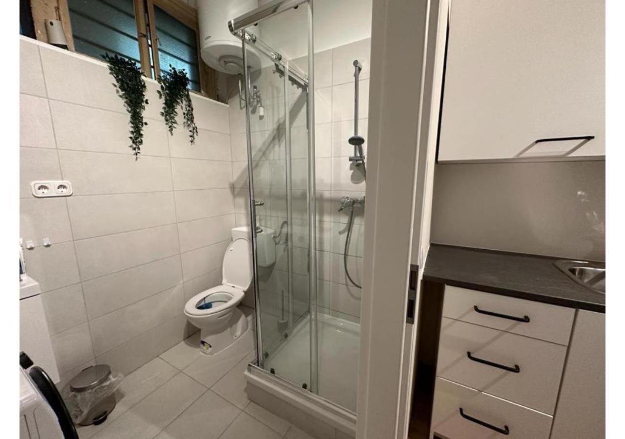 Spacious Apartment, 3 Min To U6 Metro Bécs Kültér fotó