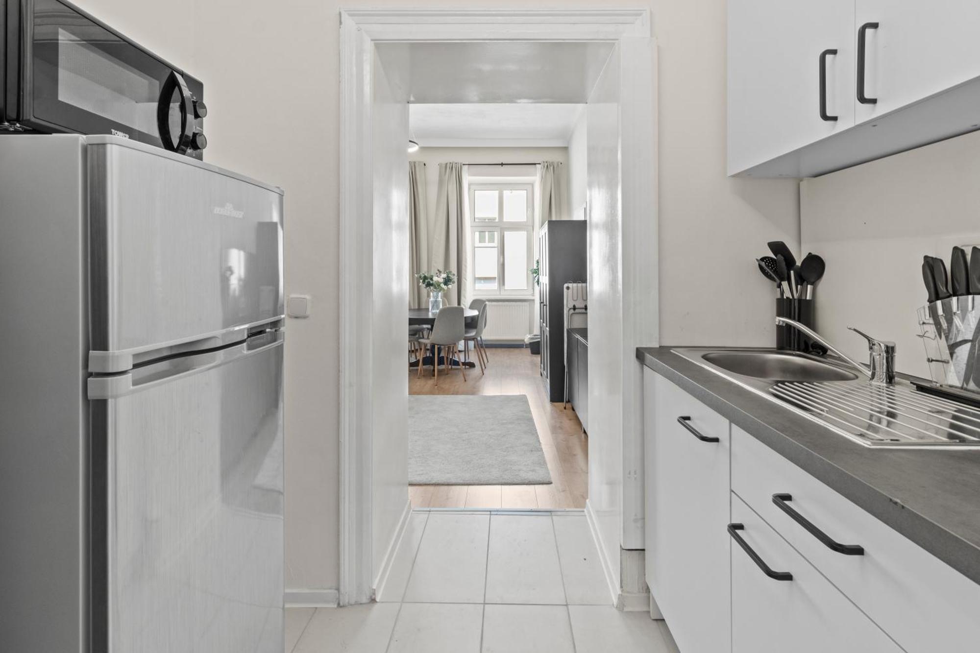 Spacious Apartment, 3 Min To U6 Metro Bécs Kültér fotó