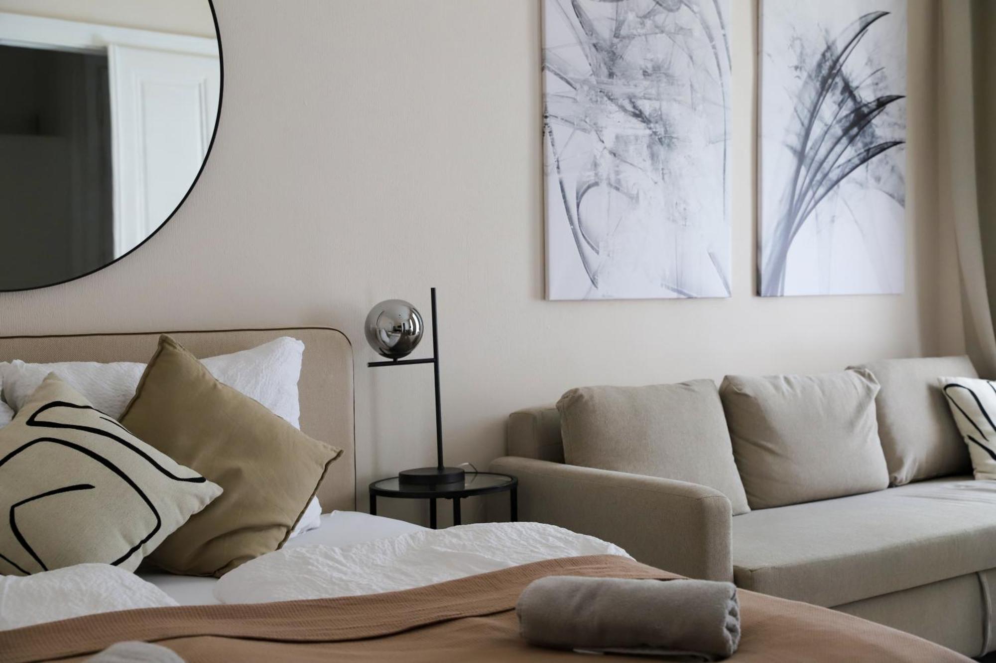 Spacious Apartment, 3 Min To U6 Metro Bécs Kültér fotó