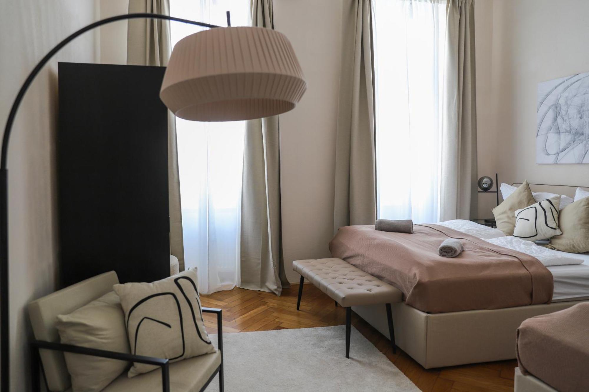Spacious Apartment, 3 Min To U6 Metro Bécs Kültér fotó