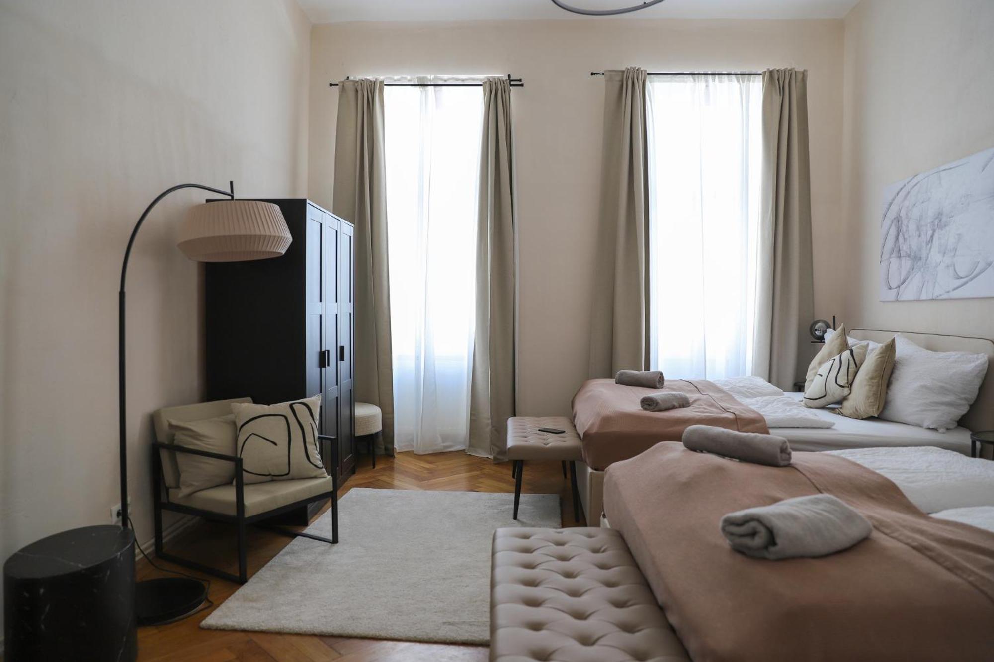 Spacious Apartment, 3 Min To U6 Metro Bécs Kültér fotó