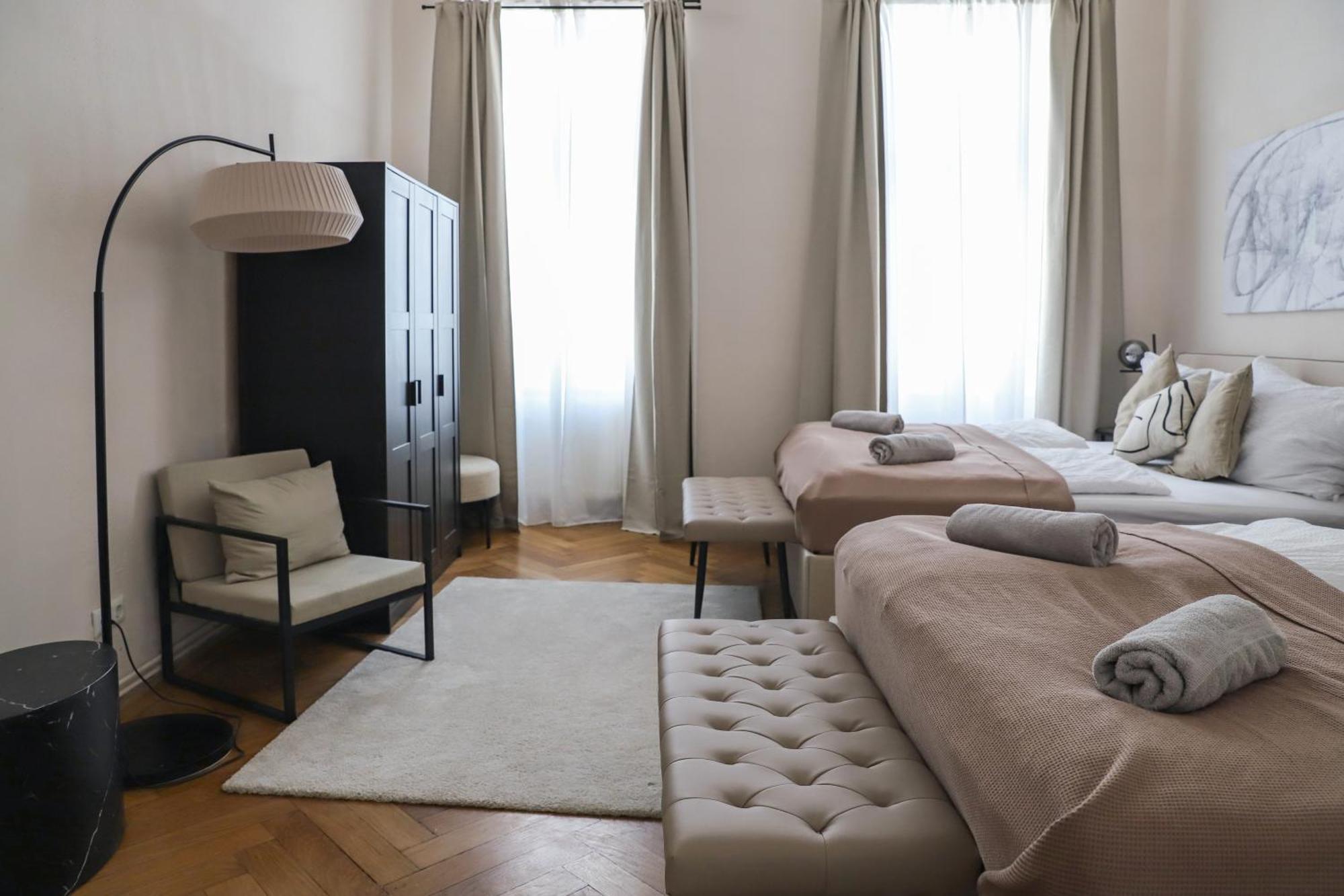 Spacious Apartment, 3 Min To U6 Metro Bécs Kültér fotó