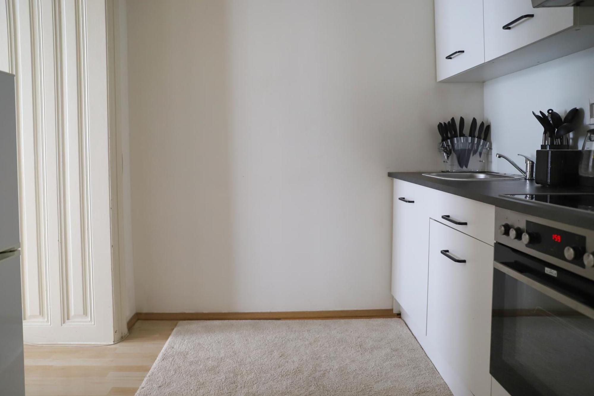 Spacious Apartment, 3 Min To U6 Metro Bécs Kültér fotó